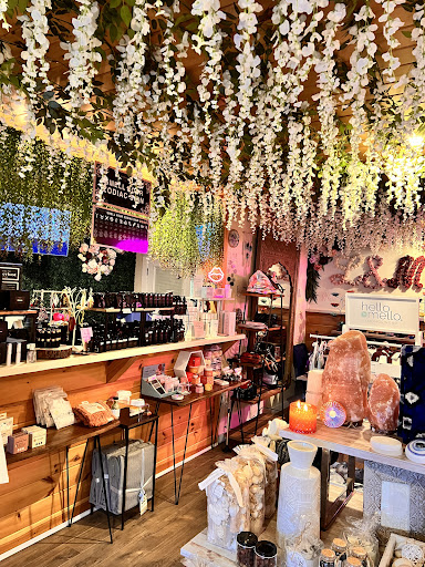 L & M Boutique