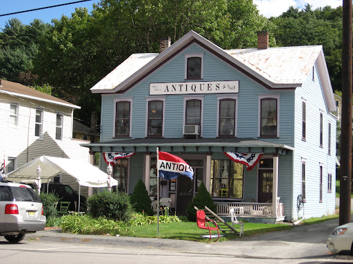 Miss Ellys Antiques And Such Clothing Store in Hawley Pennsylvania