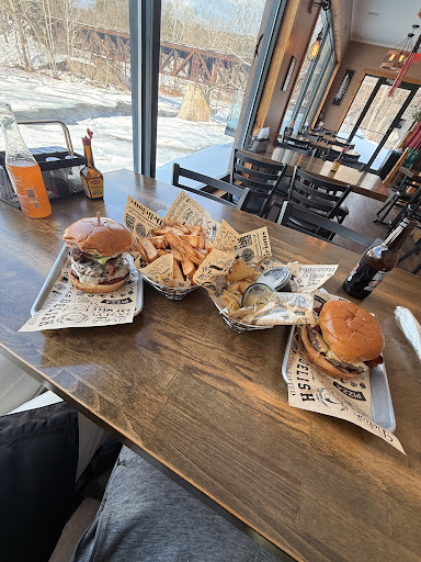Two River Anglers Cafe